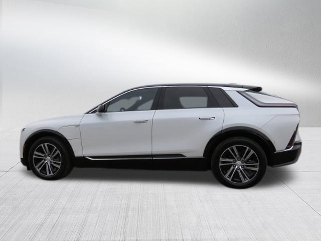 2025 Cadillac iQ Luxury w/1SC