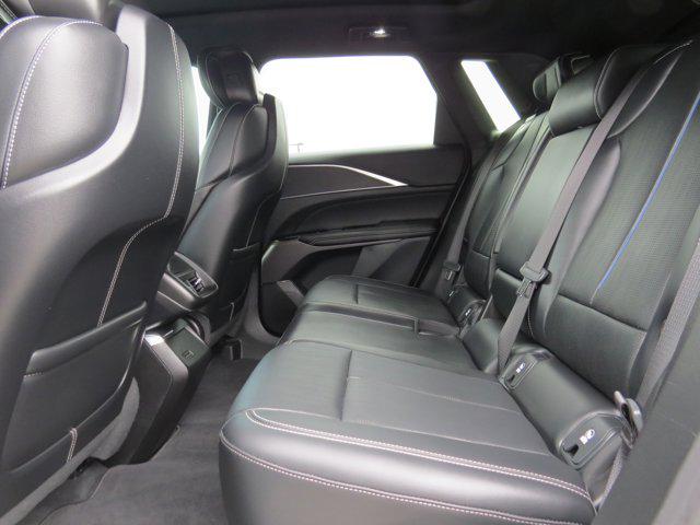 2025 Cadillac iQ Luxury w/1SC