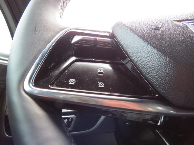 2025 Cadillac iQ Luxury w/1SC