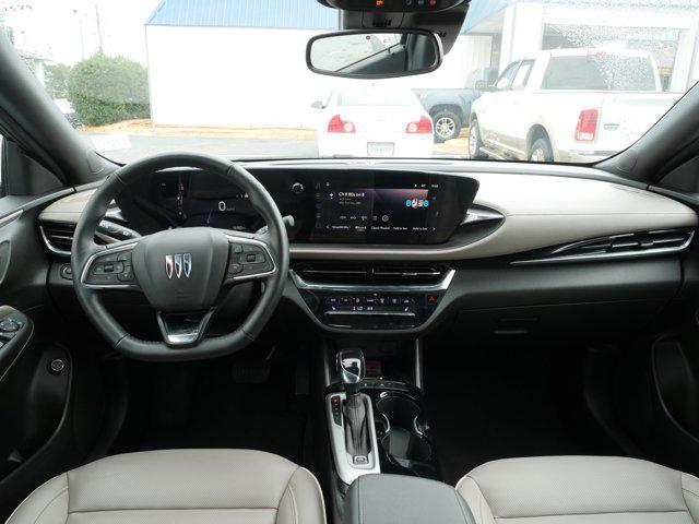 2024 Buick NV Avenir FWD