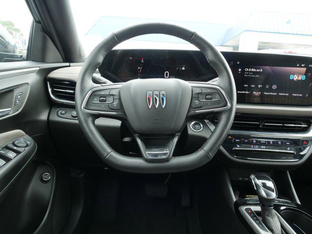 2024 Buick NV Avenir FWD