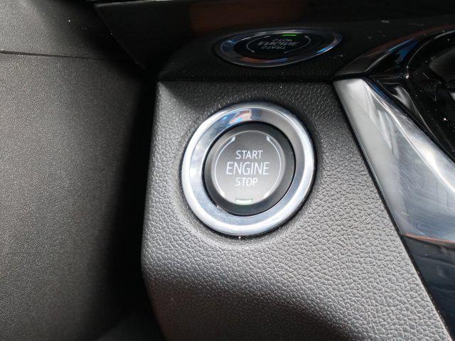 2024 Buick NV Avenir FWD