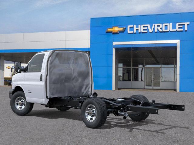 2025 Chevrolet Express Cutaway Work Van