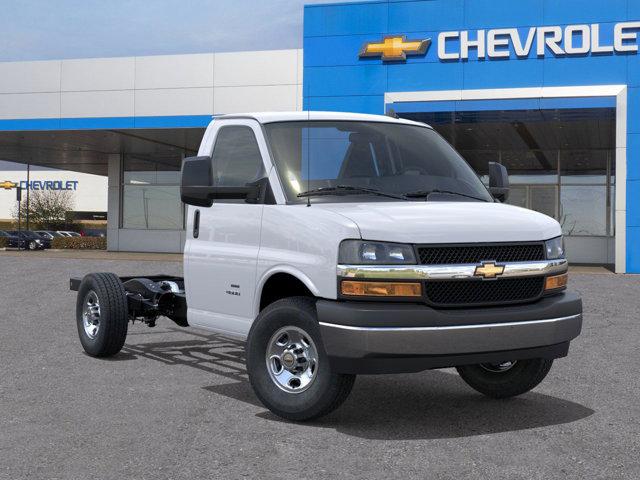 2025 Chevrolet Express Cutaway Work Van