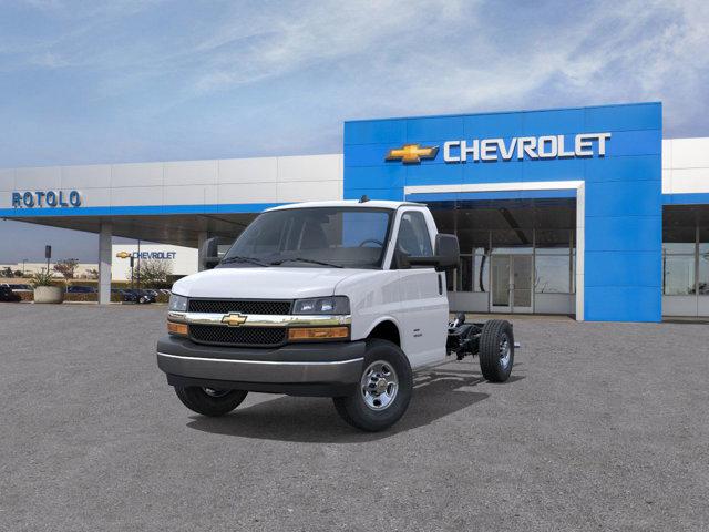 2025 Chevrolet Express Cutaway Work Van