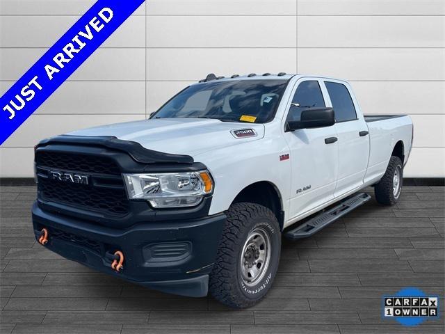 2020 RAM 2500 Tradesman Crew Cab 4X4 8 Box