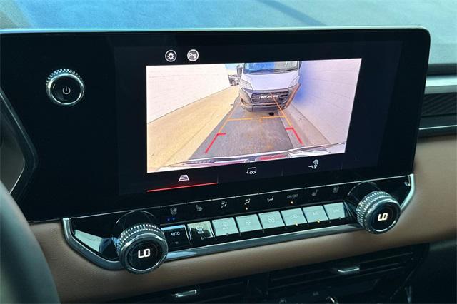 2024 GMC Canyon 4WD AT4