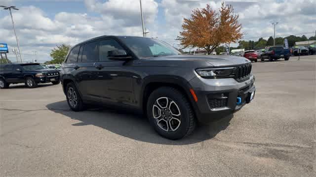 2022 Jeep Grand Cherokee 4xe Trailhawk 4x4