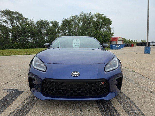 2025 Toyota GR86 Premium