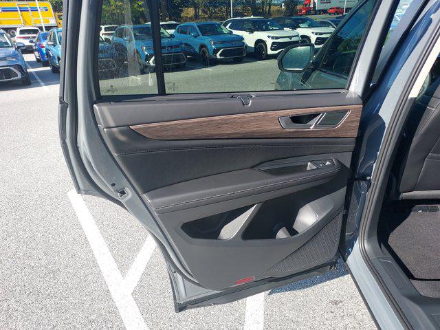 2026 Volkswagen Atlas 2.0T SEL