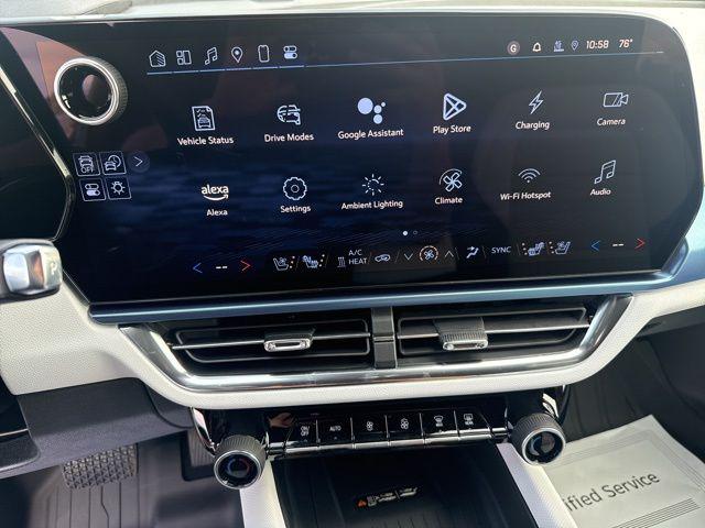 2025 Chevrolet Equinox LT 2