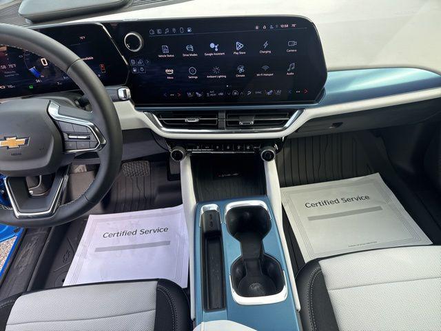 2025 Chevrolet Equinox LT 2