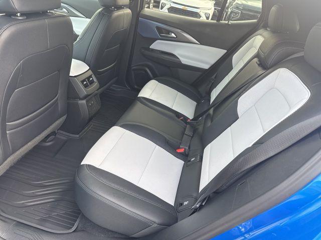 2025 Chevrolet Equinox LT 2
