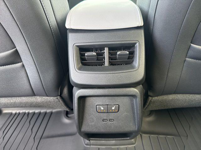 2025 Chevrolet Equinox LT 2