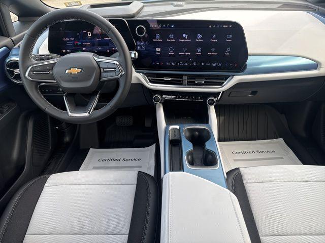 2025 Chevrolet Equinox LT 2