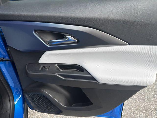 2025 Chevrolet Equinox LT 2