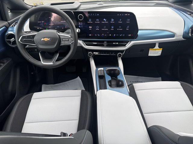 2025 Chevrolet Equinox LT 2
