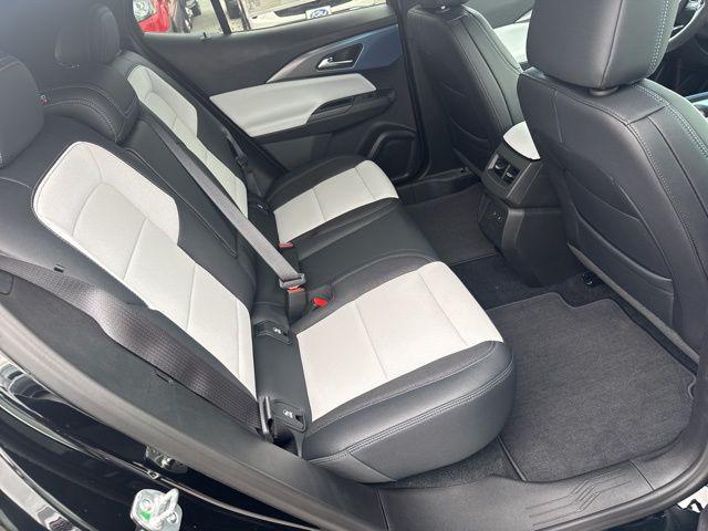 2025 Chevrolet Equinox LT 2