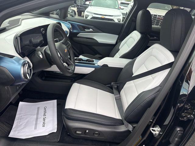 2025 Chevrolet Equinox LT 2