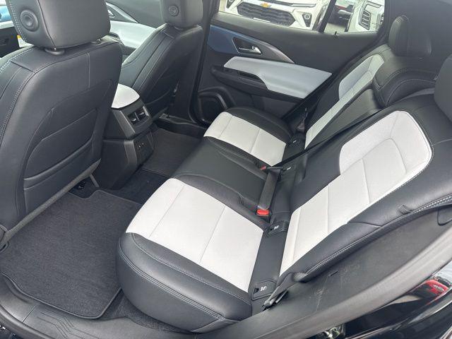 2025 Chevrolet Equinox LT 2