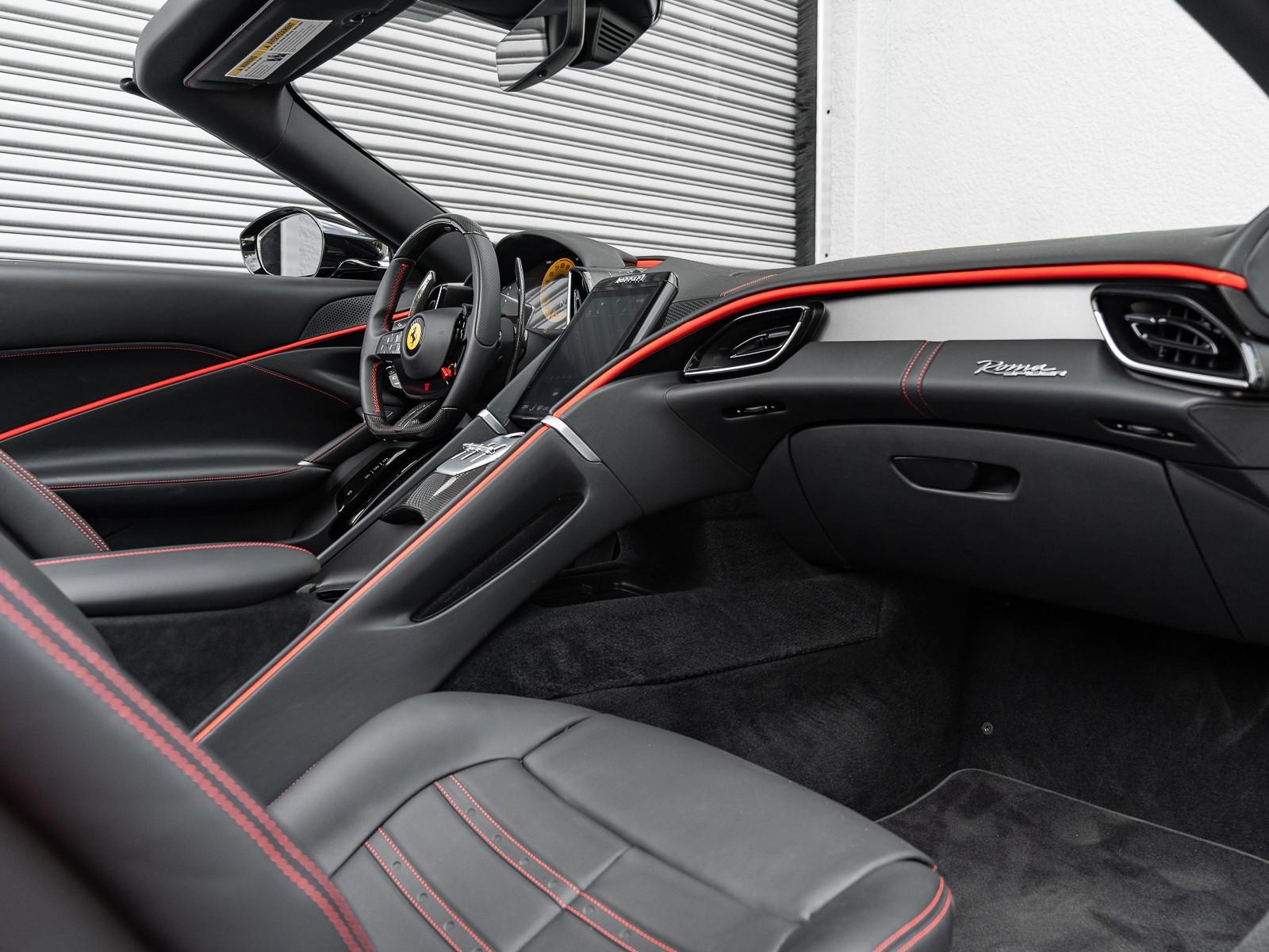2025 Ferrari Roma Spider photo 3