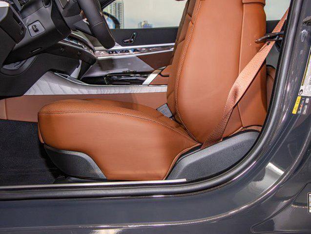 2026 BMW 7 Series 750e xDrive