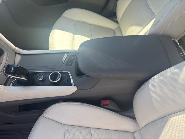 2025 Cadillac XT6 FWD Premium Luxury