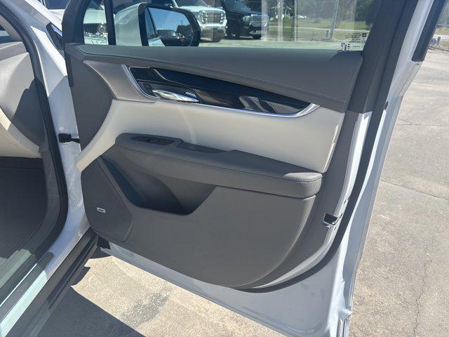 2025 Cadillac XT6 FWD Premium Luxury