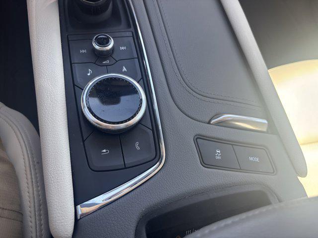 2025 Cadillac XT6 FWD Premium Luxury