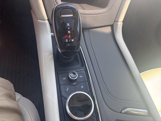 2025 Cadillac XT6 FWD Premium Luxury