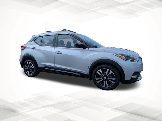 2019 Nissan Kicks SR