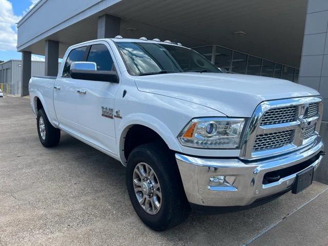 2018 RAM 3500 Laramie Crew Cab 4x4 64 Box