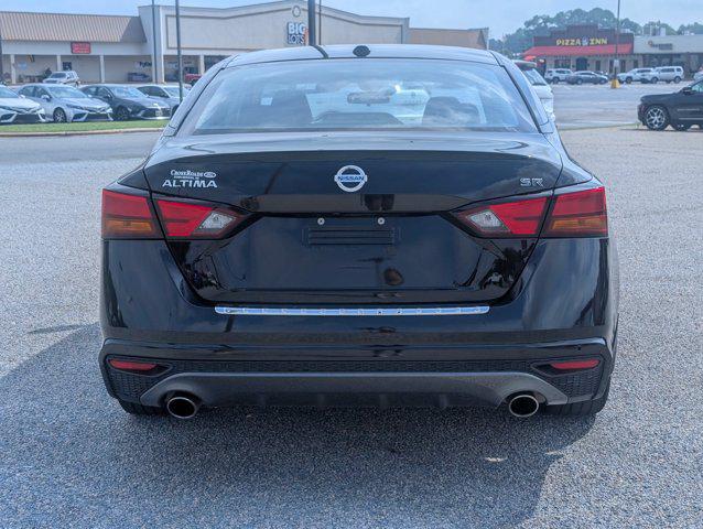 2022 Nissan Altima SR FWD
