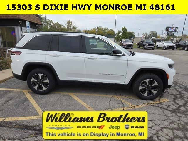 2024 Jeep Grand Cherokee 4xe 4xe 2024 Jeep Grand Cherokee 4xe 4xe