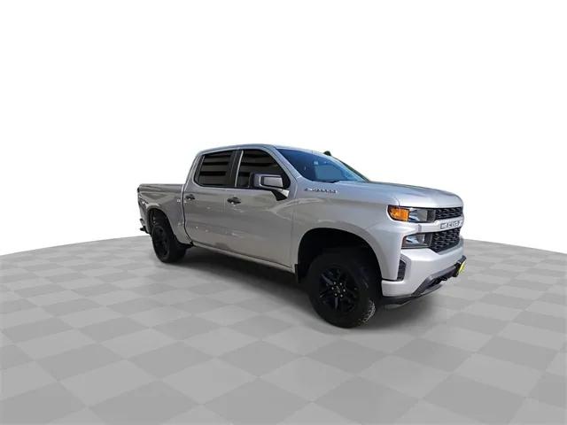 2021 Chevrolet Silverado 1500 4WD Crew Cab Short Bed Custom