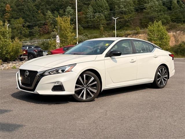 2022 Nissan Altima SR FWD