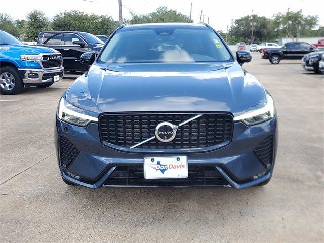 2024 Volvo XC60 B5 Plus Dark Theme 2024 Volvo XC60 B5 Plus Dark Theme