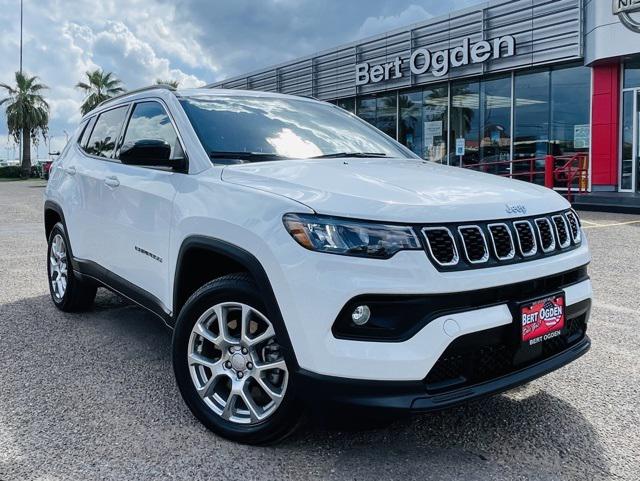 2024 Jeep Compass Latitude Lux FWD