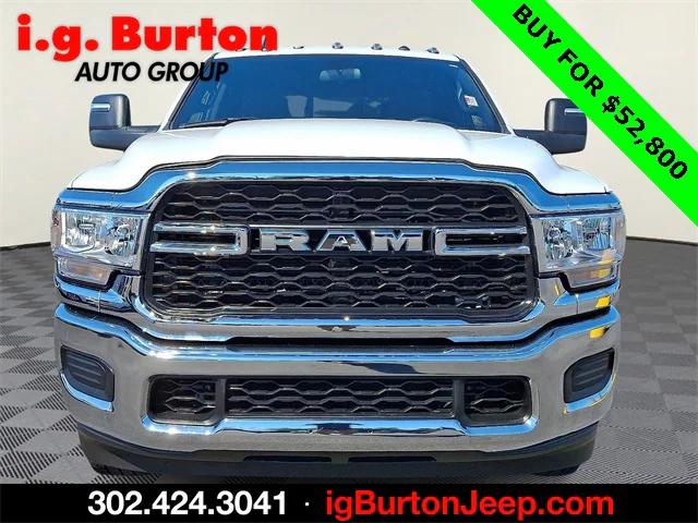 2024 RAM 3500 Tradesman Crew Cab 4x4 64 Box