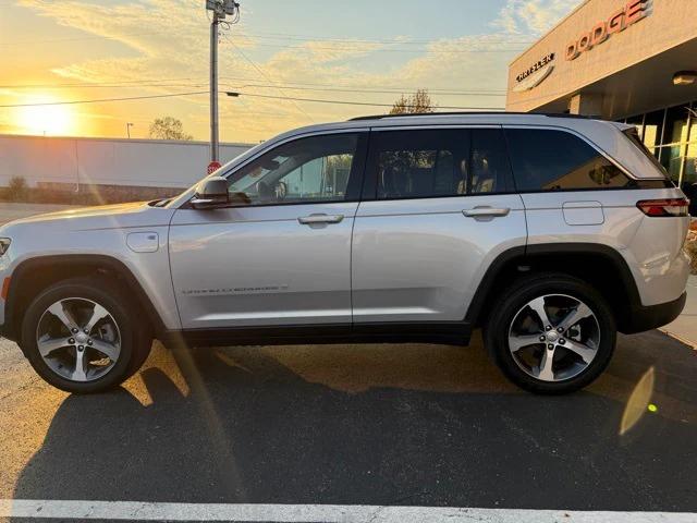 2024 Jeep Grand Cherokee 4xe 4xe 2024 Jeep Grand Cherokee 4xe 4xe