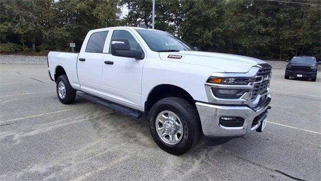 2025 RAM 2500 Tradesman Crew Cab 4x4 64 Box