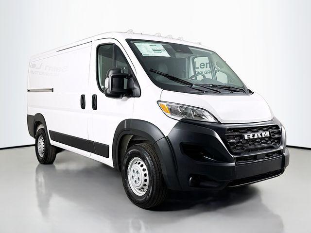 2025 RAM ProMaster 2500 Cargo Van Tradesman Low Roof 136 WB w/Pass Seat 2025 RAM ProMaster 2500 Cargo Van Tradesman Low Roof 136 WB w/Pass Seat