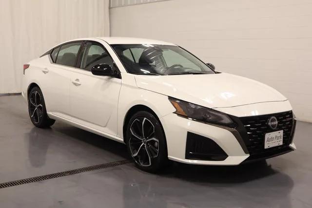 2024 Nissan Altima SR FWD 2024 Nissan Altima SR FWD