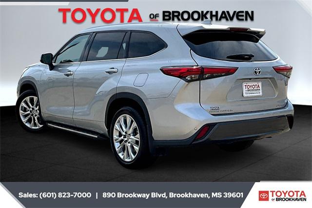 2023 Toyota Highlander Hybrid Limited