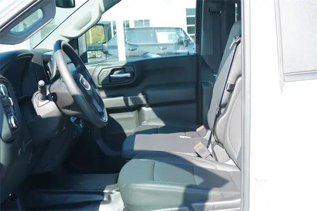 2025 GMC Sierra 3500HD Pro
