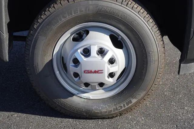 2025 GMC Sierra 3500HD Pro