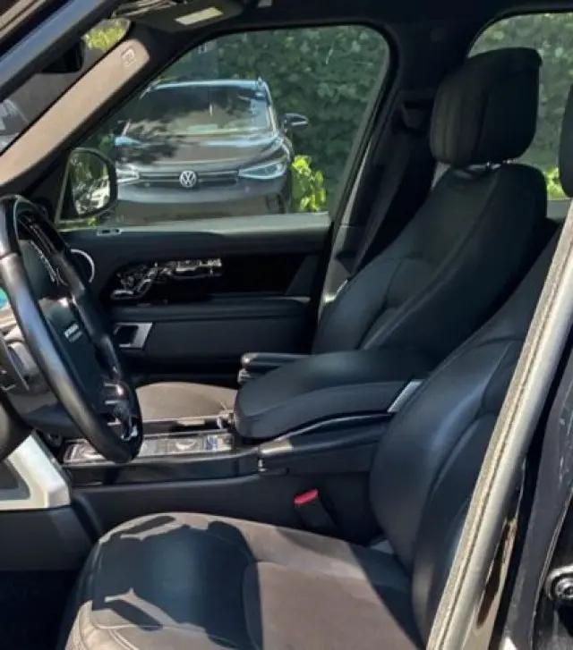 2020 Land Rover Range Rover P525 HSE