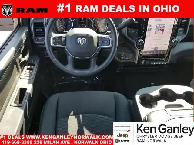 2026 Ram 3500 Tradesman Crew Cab 4x4 8' Box