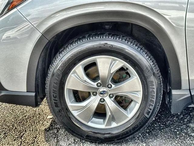 2023 Subaru Ascent Base 8-Passenger