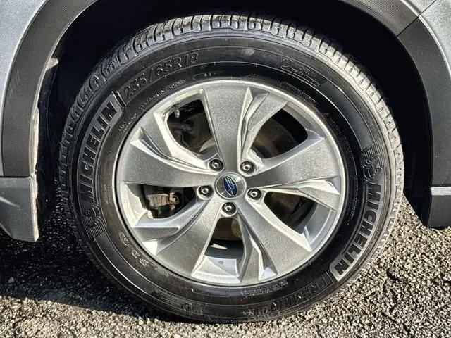 2023 Subaru Ascent Base 8-Passenger